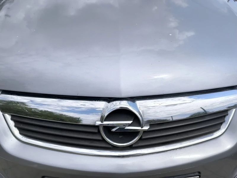Opel Zafira, снимка 14 - Автомобили и джипове - 52355488