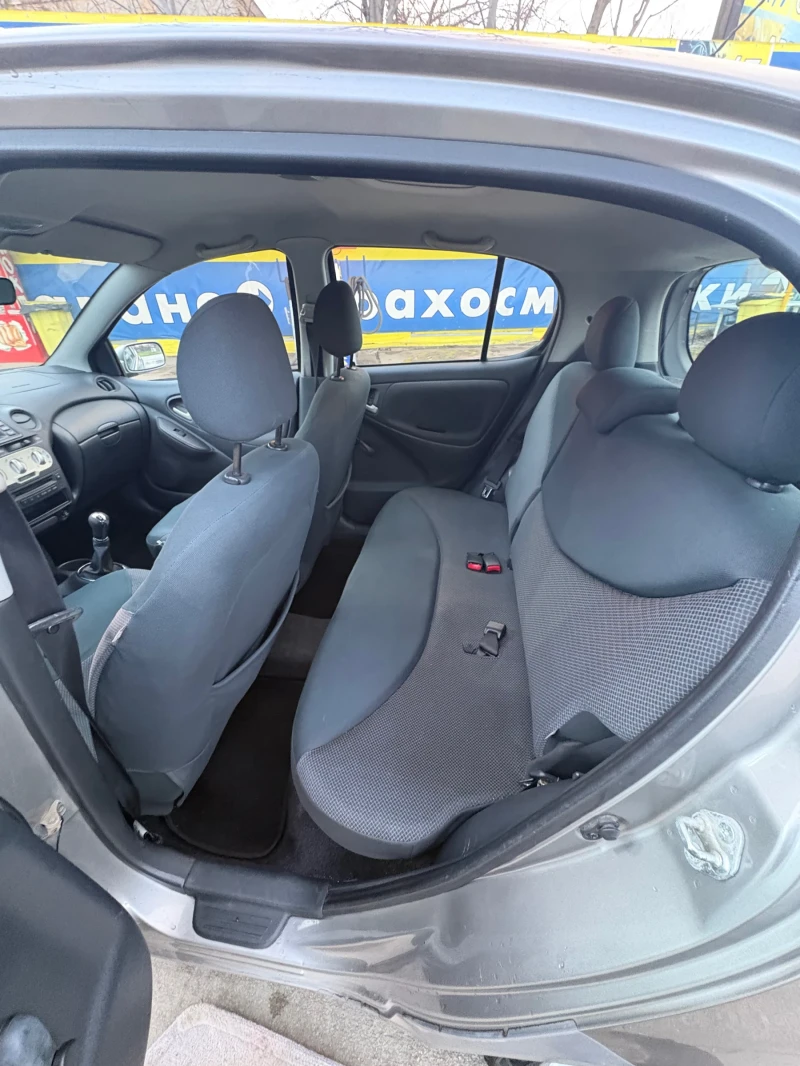 Toyota Yaris, снимка 7 - Автомобили и джипове - 53047384