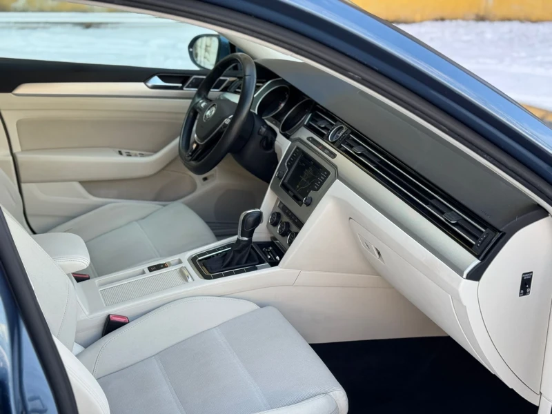 VW Passat, снимка 9 - Автомобили и джипове - 53151702