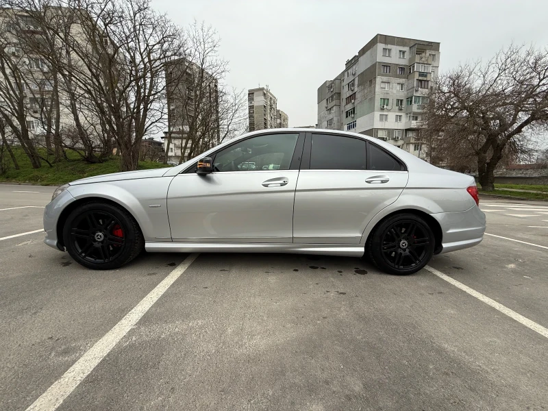 Mercedes-Benz C 220 AMG Optik OM646, снимка 7 - Автомобили и джипове - 53486798