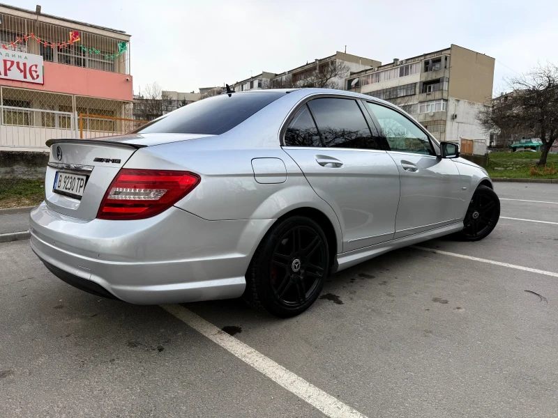 Mercedes-Benz C 220 AMG Optik OM646, снимка 4 - Автомобили и джипове - 53486798