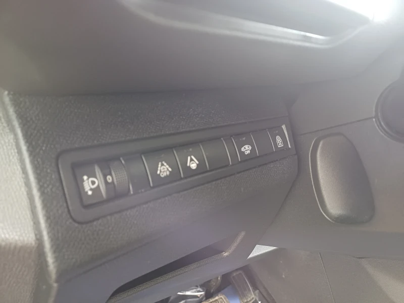 Peugeot 3008 1.5 HDI * * ALLURE* * LED* * KAMERA * * - 33900 лв. - 87658950 | Car24.bg