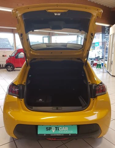 Peugeot 208, снимка 8 - Автомобили и джипове - 52961973