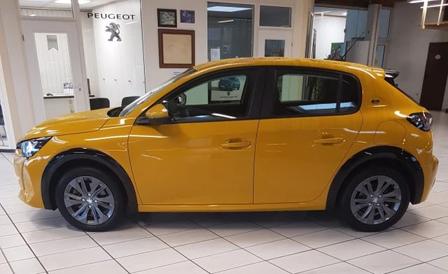 Peugeot 208, снимка 4 - Автомобили и джипове - 52961973