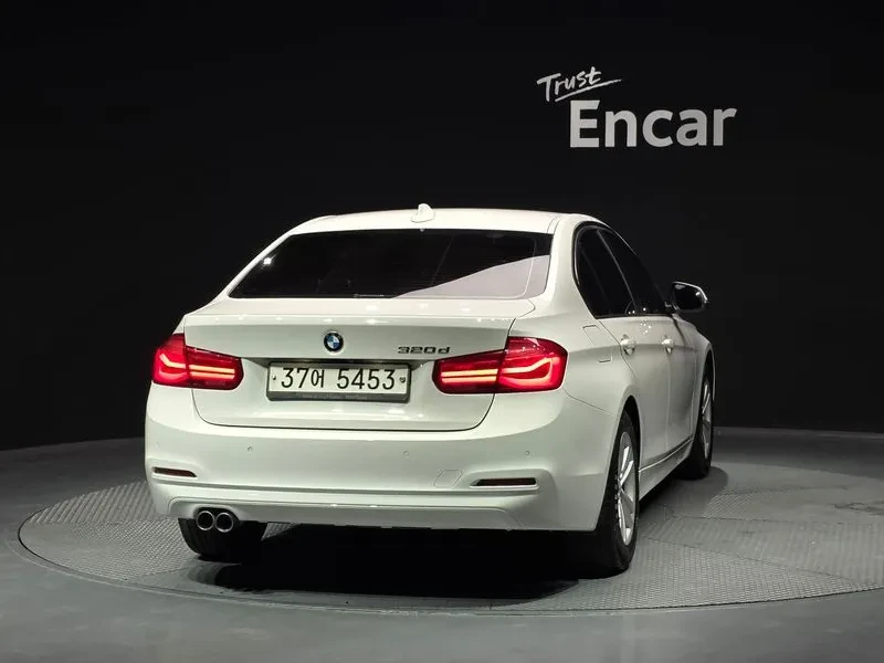 BMW 320 d, снимка 4 - Автомобили и джипове - 54592472