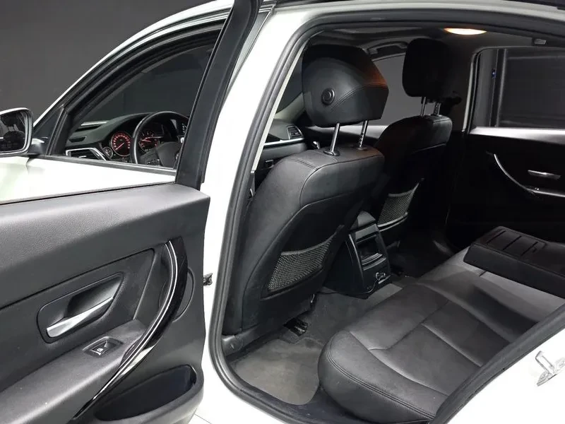 BMW 320 d, снимка 11 - Автомобили и джипове - 54592472