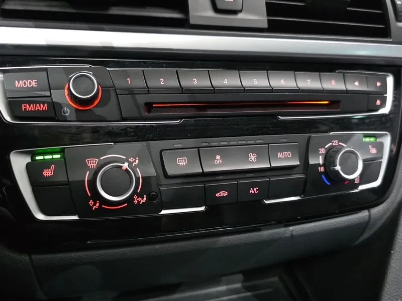 BMW 320 d, снимка 16 - Автомобили и джипове - 54592472