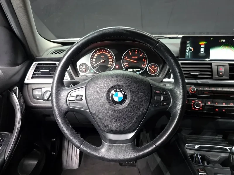 BMW 320 d, снимка 13 - Автомобили и джипове - 54592472