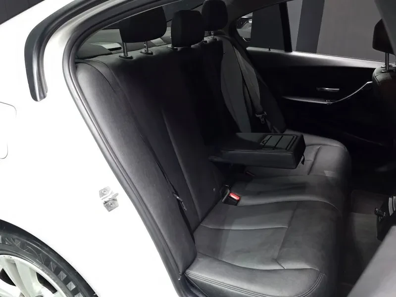 BMW 320 d, снимка 12 - Автомобили и джипове - 54592472
