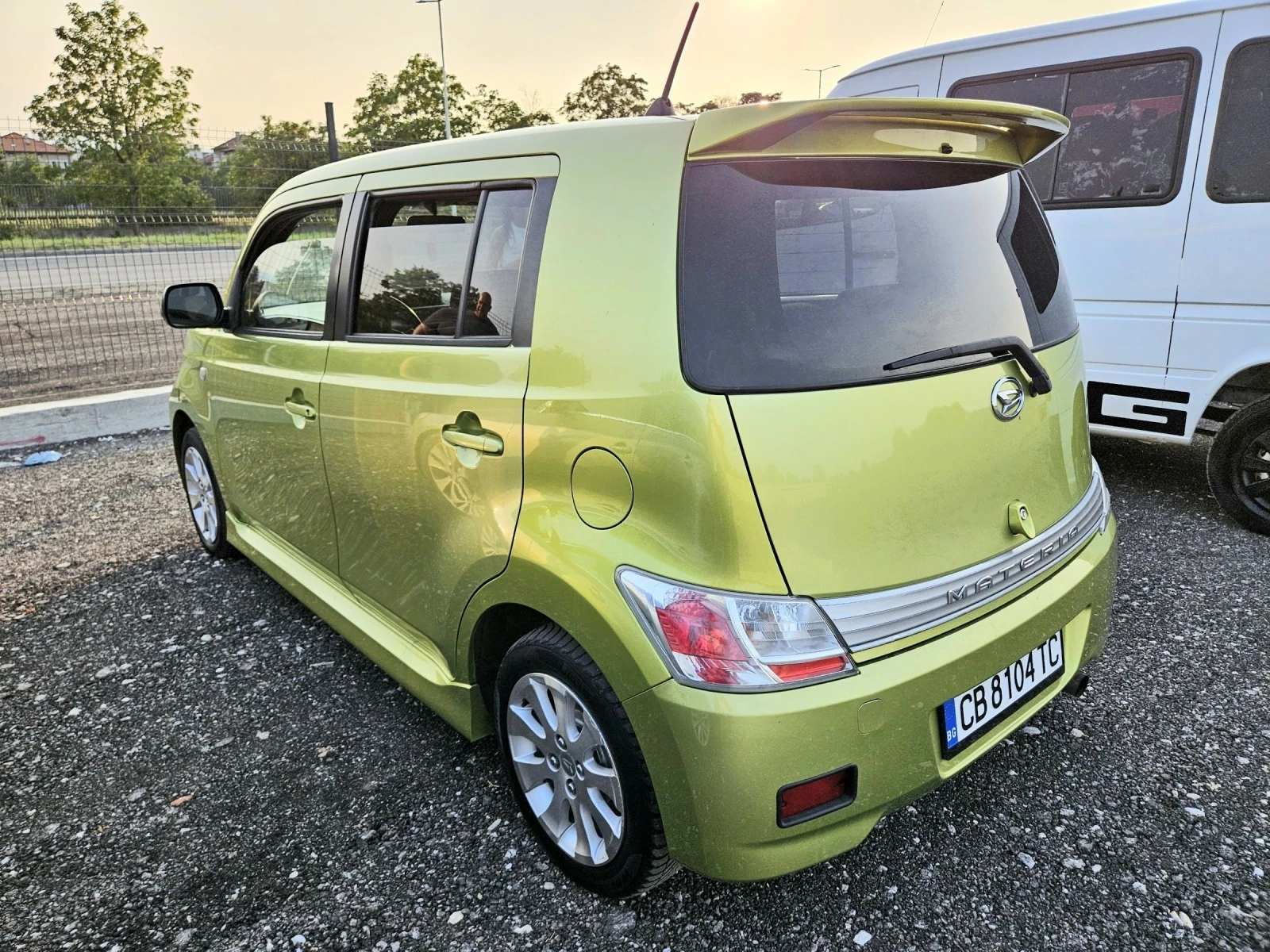 Daihatsu Materia 1.5 бензин 4х4 ТОП СЪСТОЯНИЕ РЕГИСТРИРАНА - изображение 3