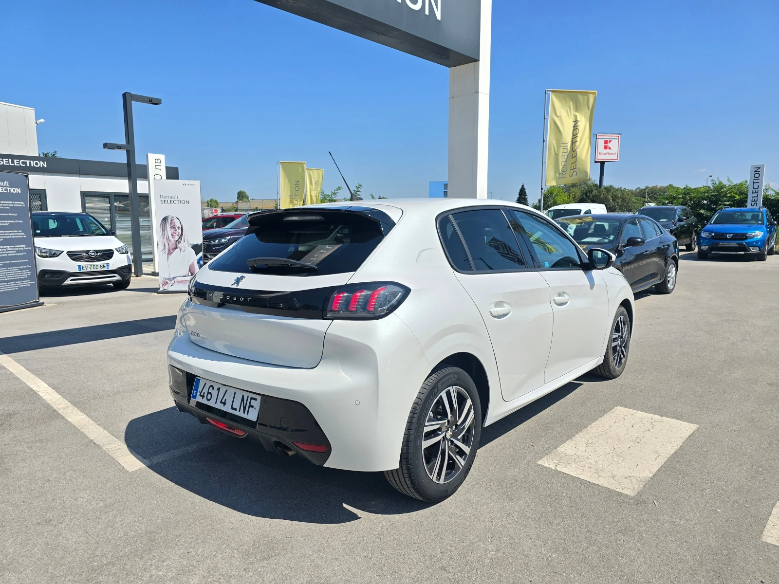 Peugeot 208 1.2 PureTech - изображение 5