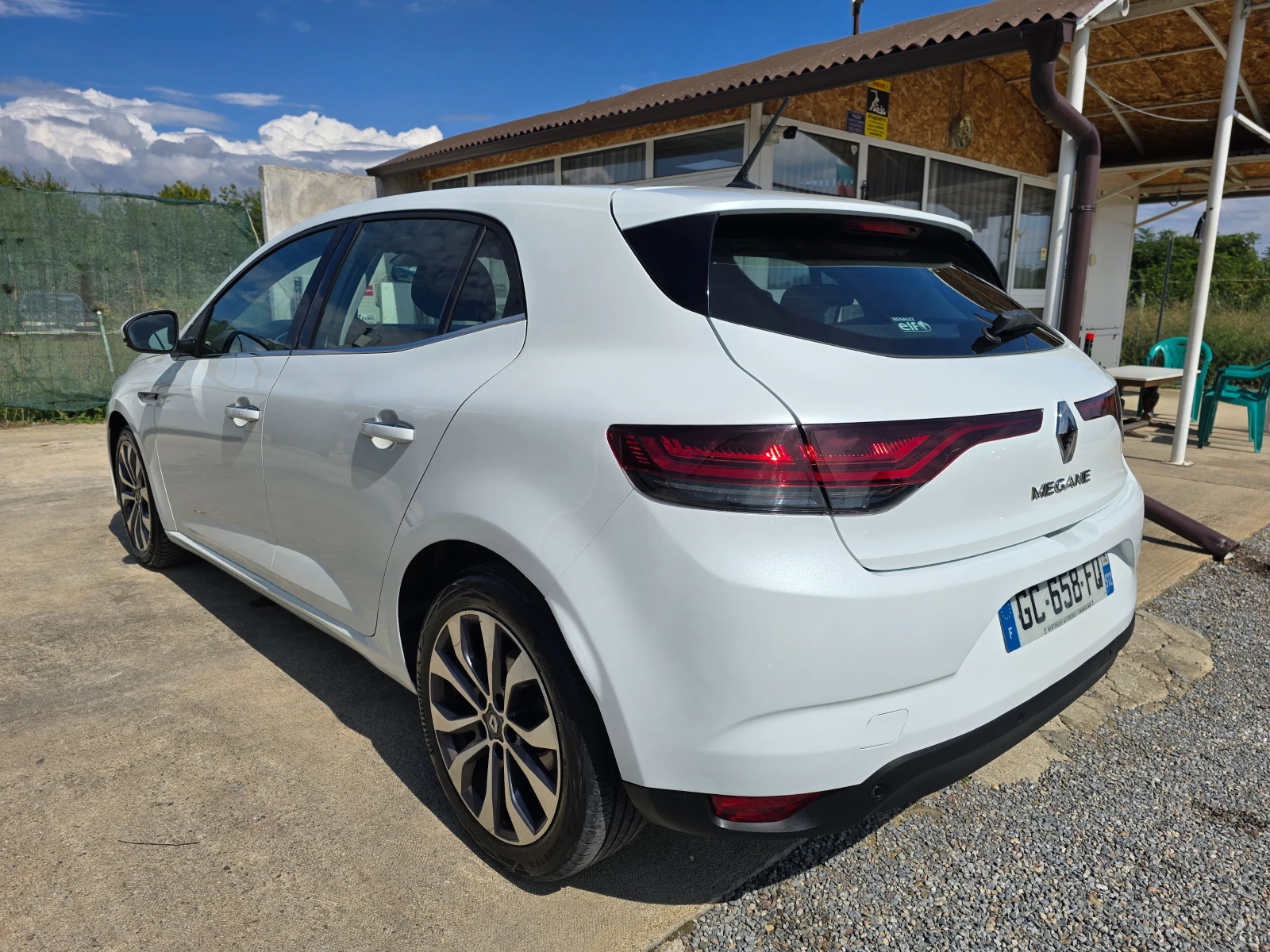 Renault Megane 29000km* KAMERA * EU6 D - изображение 3