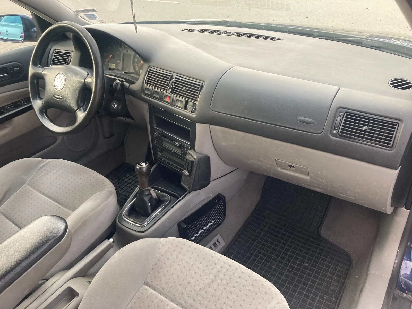VW Golf  - изображение 9