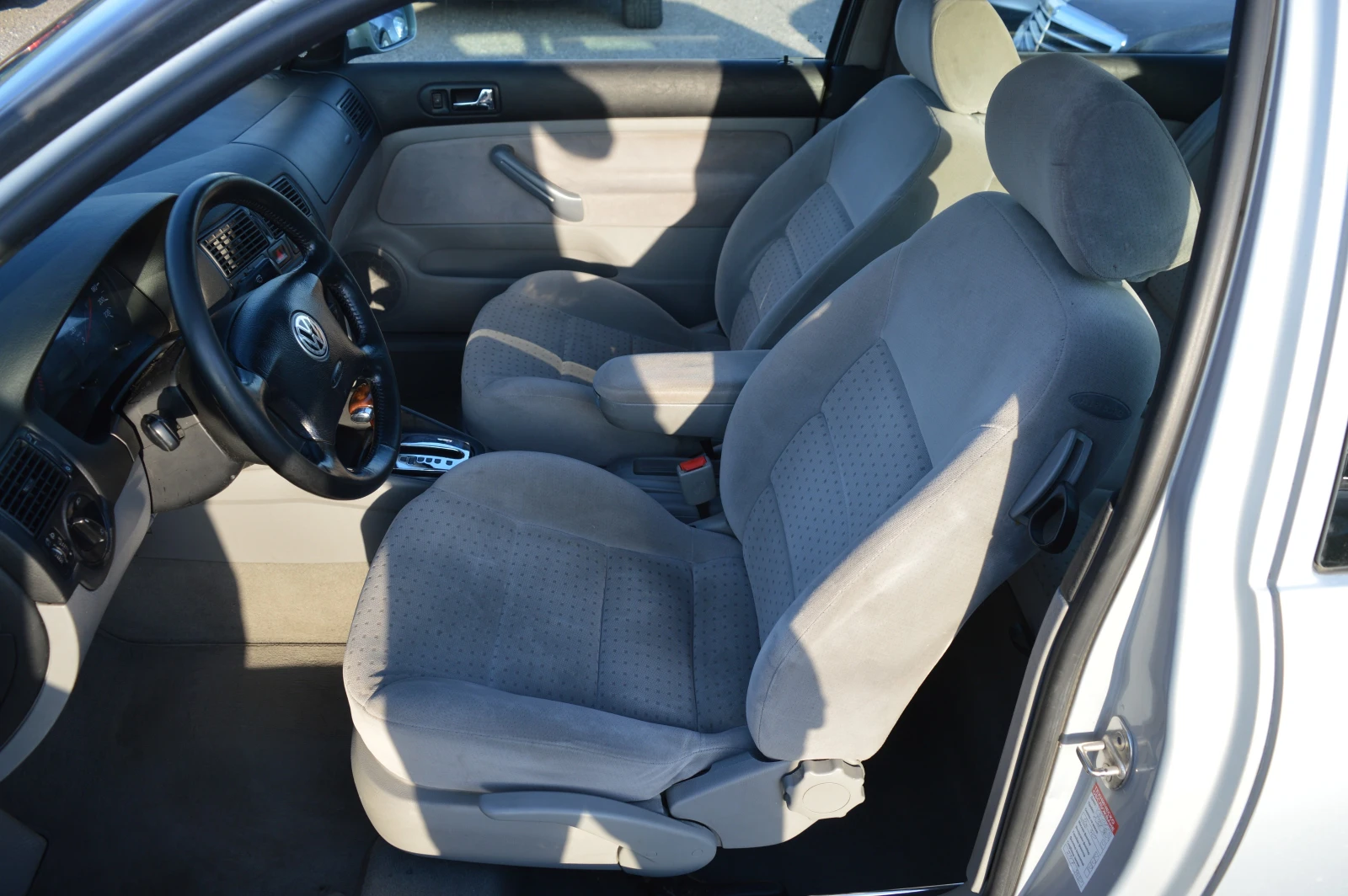VW Golf 1.9TDI-AVTOMAT - изображение 10