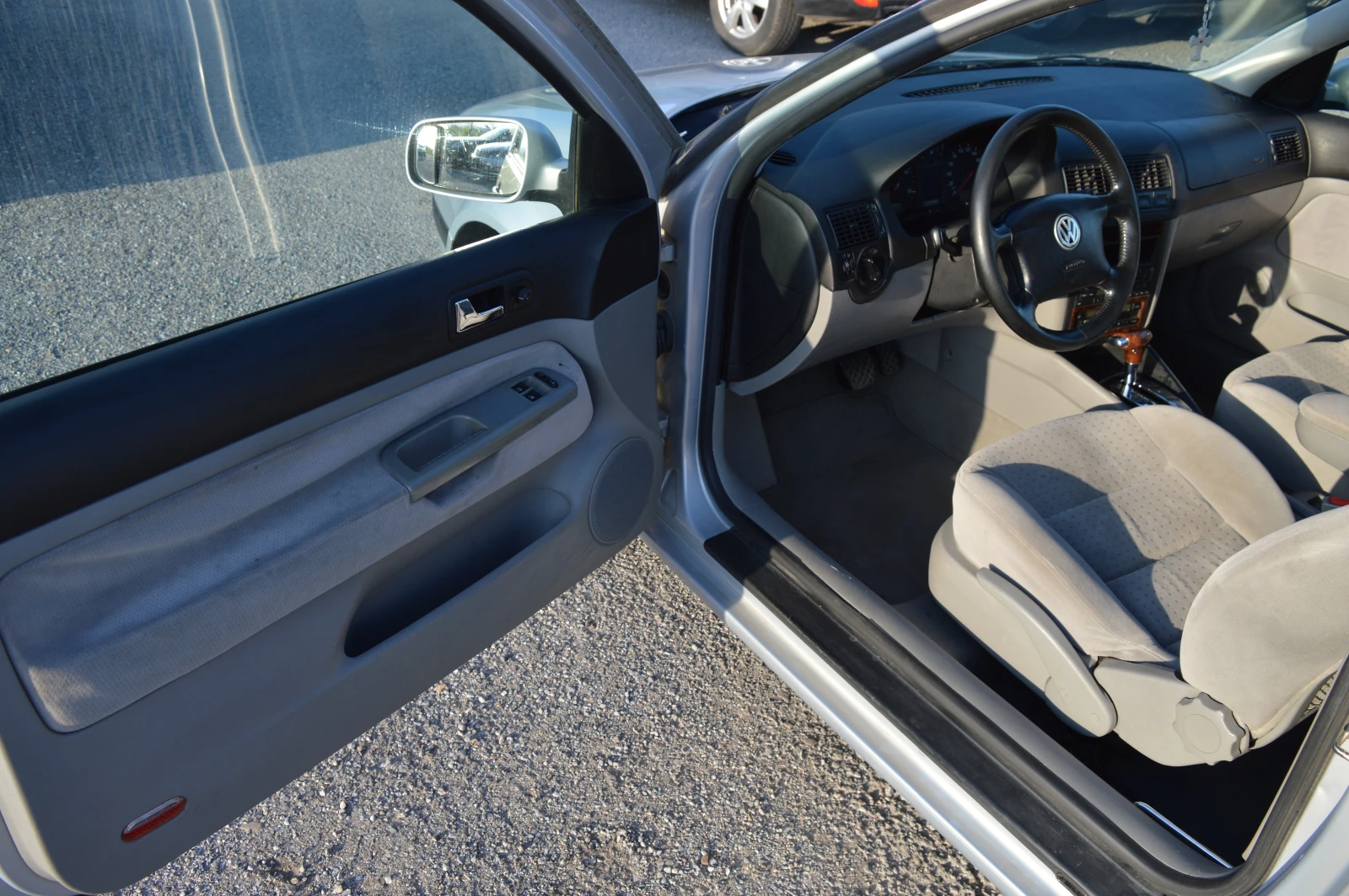 VW Golf 1.9TDI-AVTOMAT - изображение 9