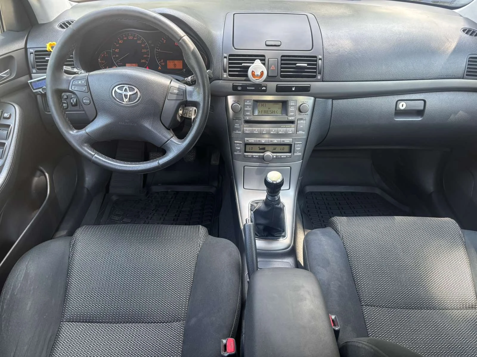 Toyota Avensis 2.0D4D Първи собственик ! - изображение 10