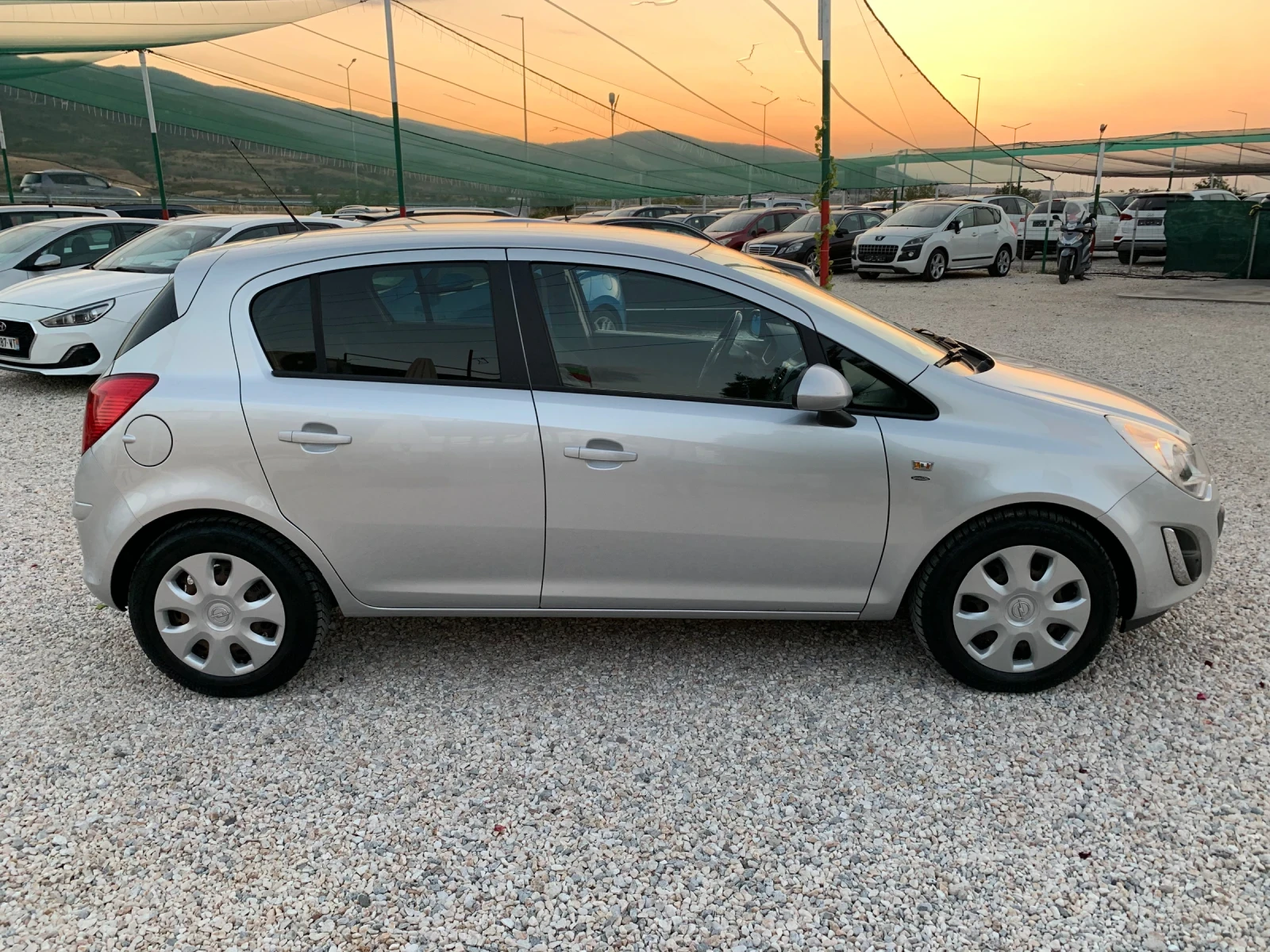 Opel Corsa 1.4i - изображение 5