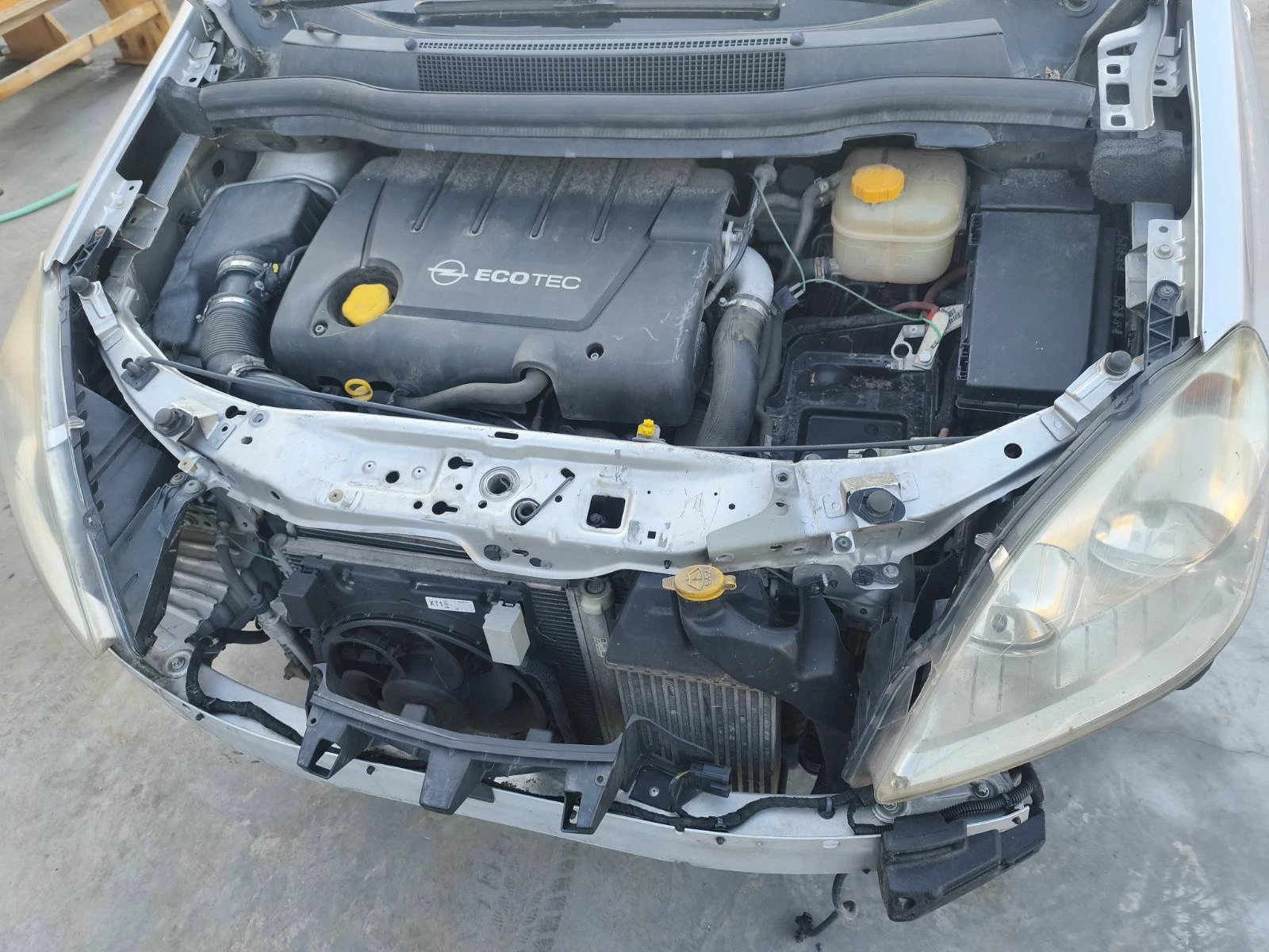 Opel Zafira B 1.9 120 6ск. - изображение 7