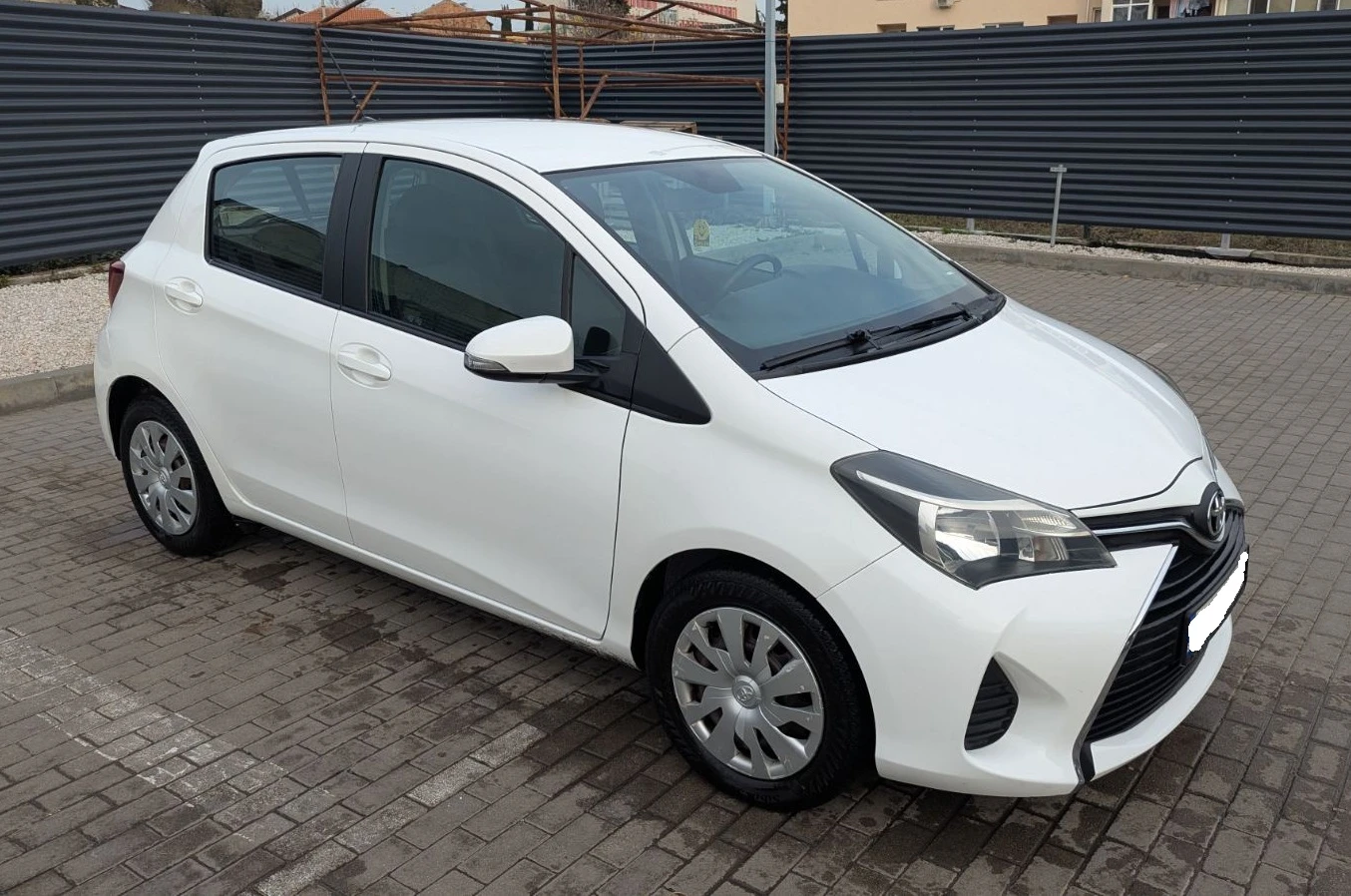 Toyota Yaris 1.0 VVTi - изображение 7