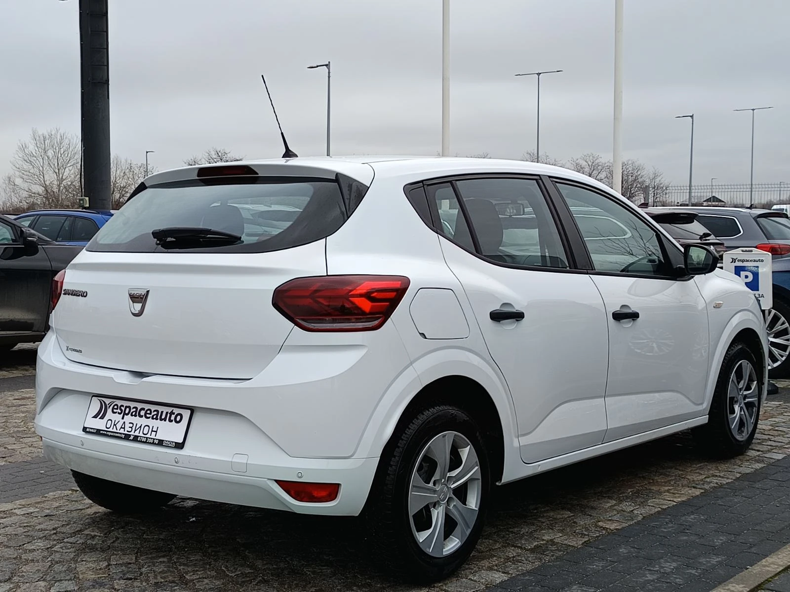 Dacia Sandero 1.0TCe 100 к.с. Бензин ECO-G Start & Stop BVM6 - изображение 6