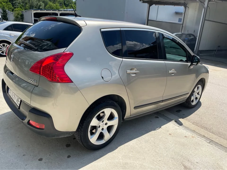 Peugeot 3008 1.6 Hdi, снимка 5 - Автомобили и джипове - 53727166