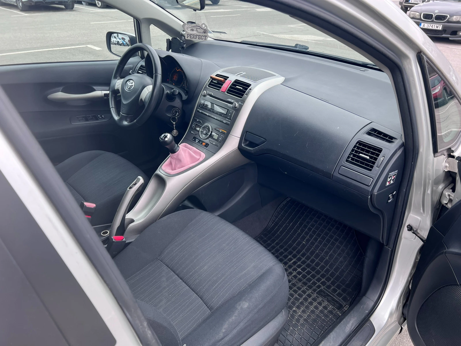 Toyota Auris 1.4 D-4D (NDE), снимка 15 - Автомобили и джипове - 53846308