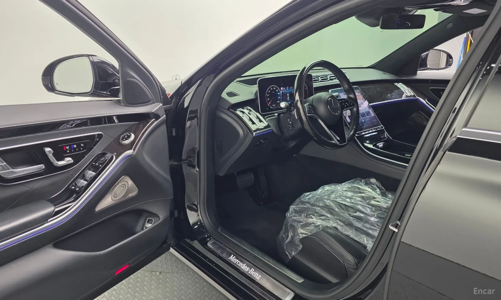 Mercedes-Benz S 580 L 4MATIC / TV / CHAUFFEUR / 360 / МАСАЖИ / HUD, снимка 7 - Автомобили и джипове - 54073190