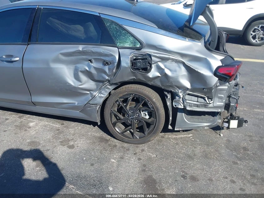 Kia K5 2.5L I-4 DI, DOHC, VVT, 191HP Front Wheel Drive | Mobile.bg � ����������� 6