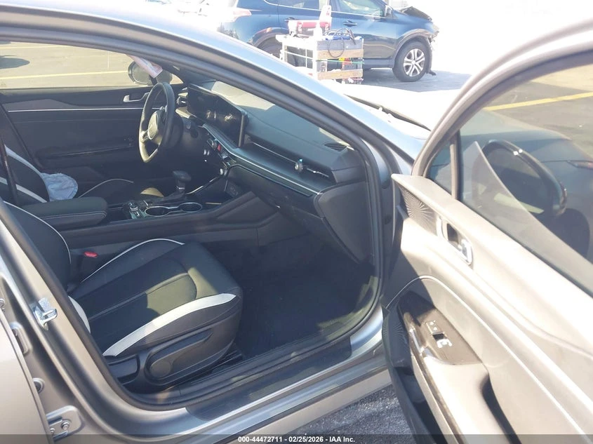 Kia K5 2.5L I-4 DI, DOHC, VVT, 191HP Front Wheel Drive | Mobile.bg � ����������� 5