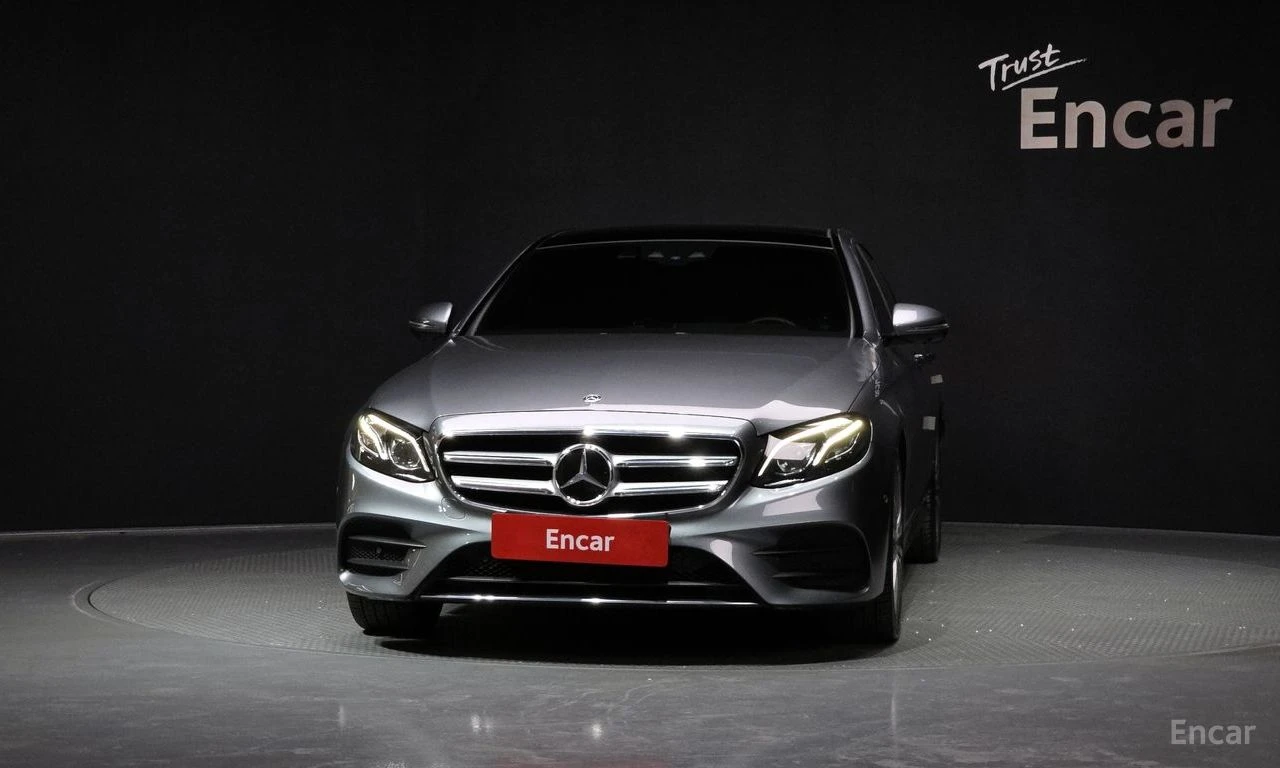Mercedes-Benz E 350 4MATIC* AMG* LINE* BURMESTER* ХЕДЪП* ДИГИТАЛНО* ТА, снимка 3 - Автомобили и джипове - 54508926