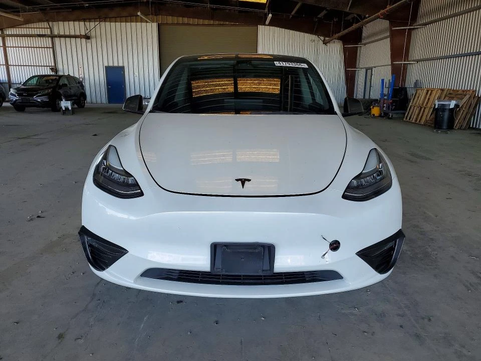 Tesla Model Y, снимка 2 - Автомобили и джипове - 54510648