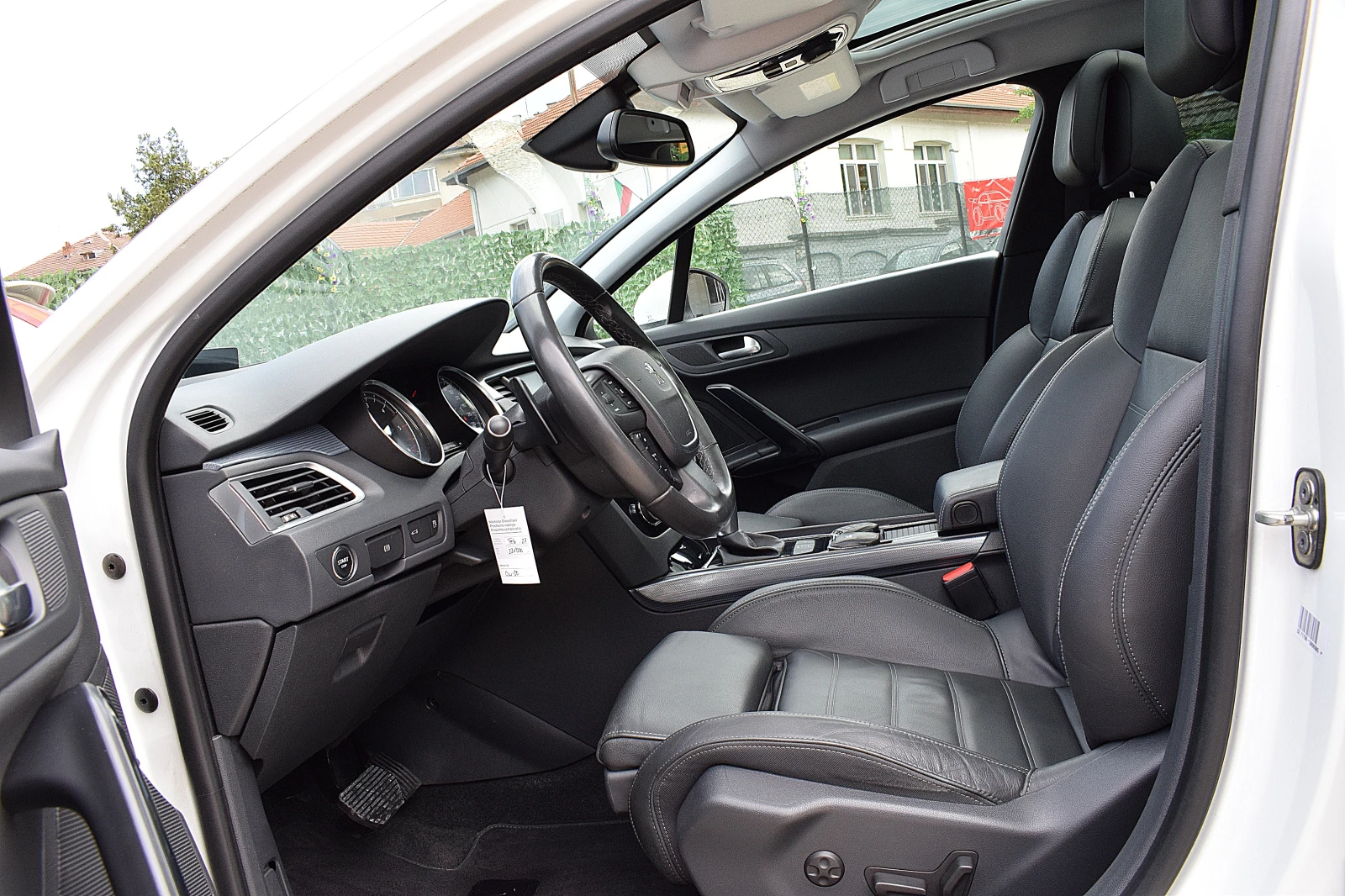 Peugeot 508 2.0ШВЕЙЦАРИЯ/КОЖА/НАВИ/КАМЕРА, снимка 9 - Автомобили и джипове - 54569015