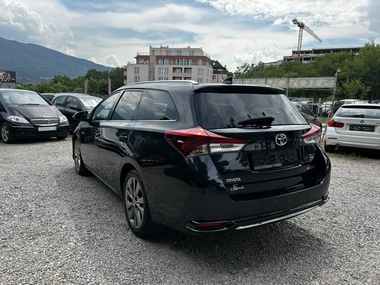 Toyota Auris 1.6 D4D, снимка 7 - Автомобили и джипове - 55313756