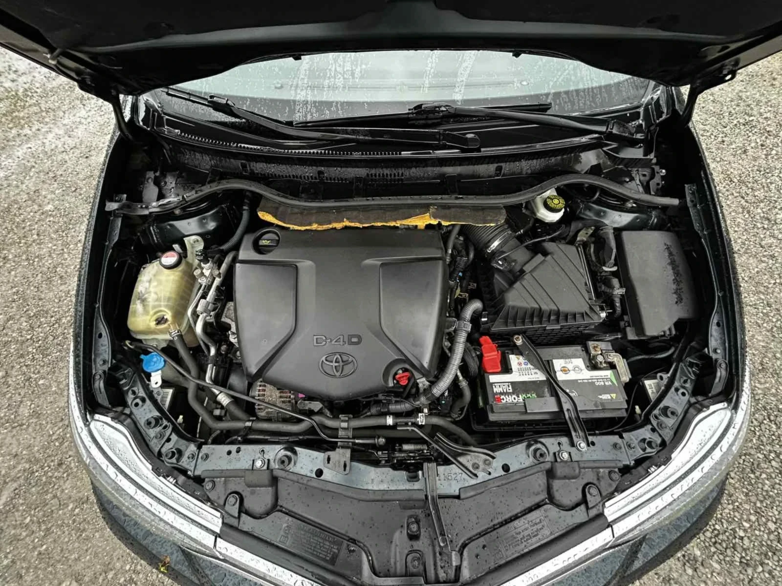 Toyota Auris 1.6 D4D, снимка 8 - Автомобили и джипове - 55313756