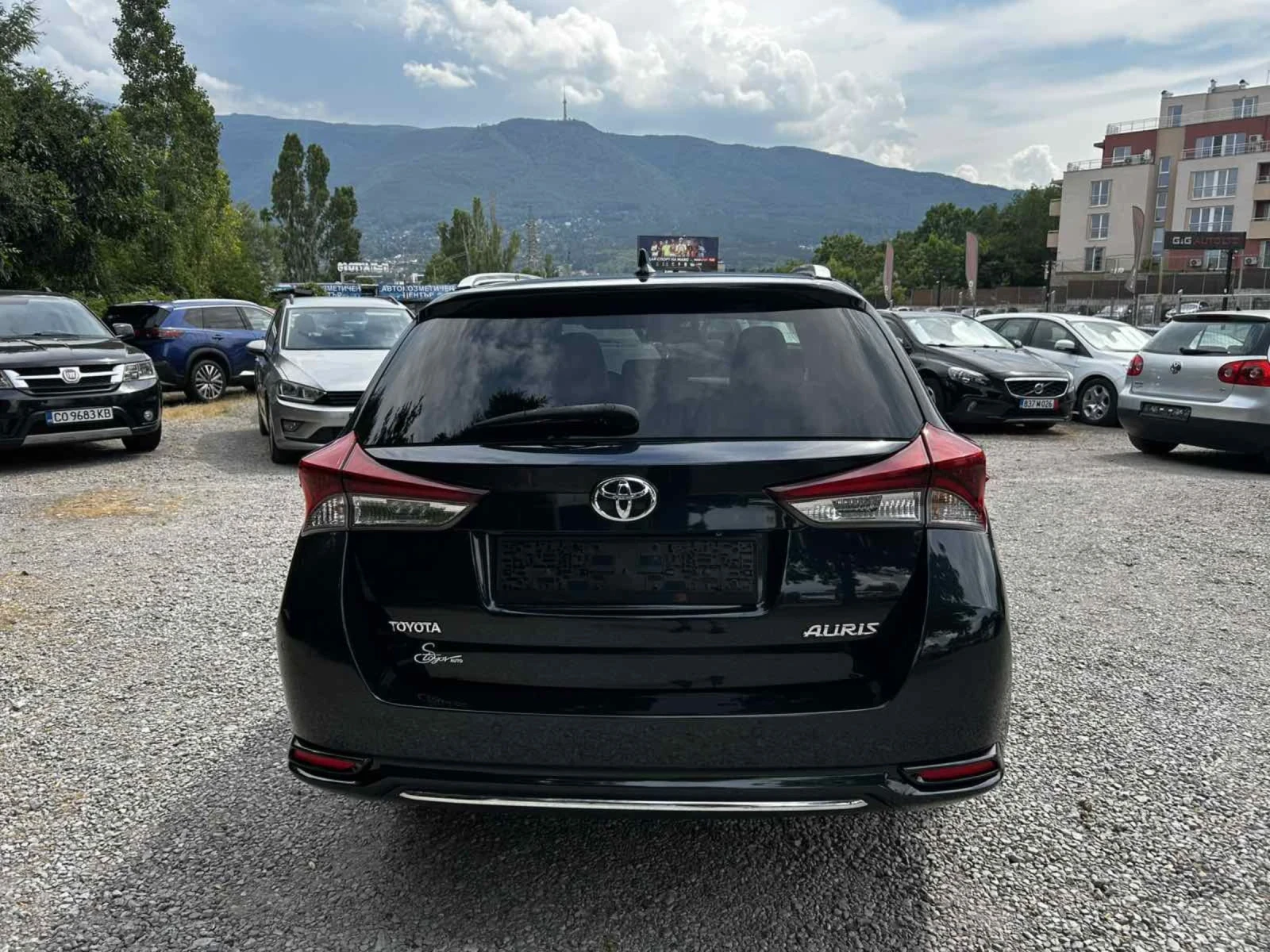 Toyota Auris 1.6 D4D, снимка 5 - Автомобили и джипове - 55313756