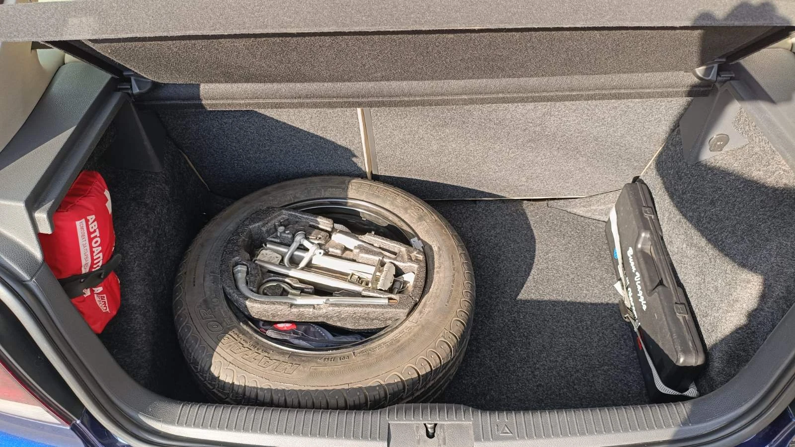 VW Polo, снимка 11 - Автомобили и джипове - 55432415