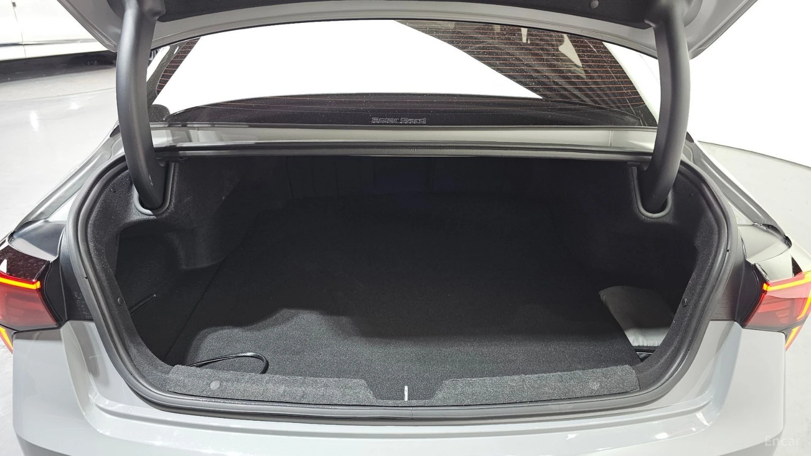 Kia K5 2.0* LPG* DISTRONIC* ПОДГРЕВ* ОБДУХВАНЕ* КАМЕРА* , снимка 15 - Автомобили и джипове - 55465696