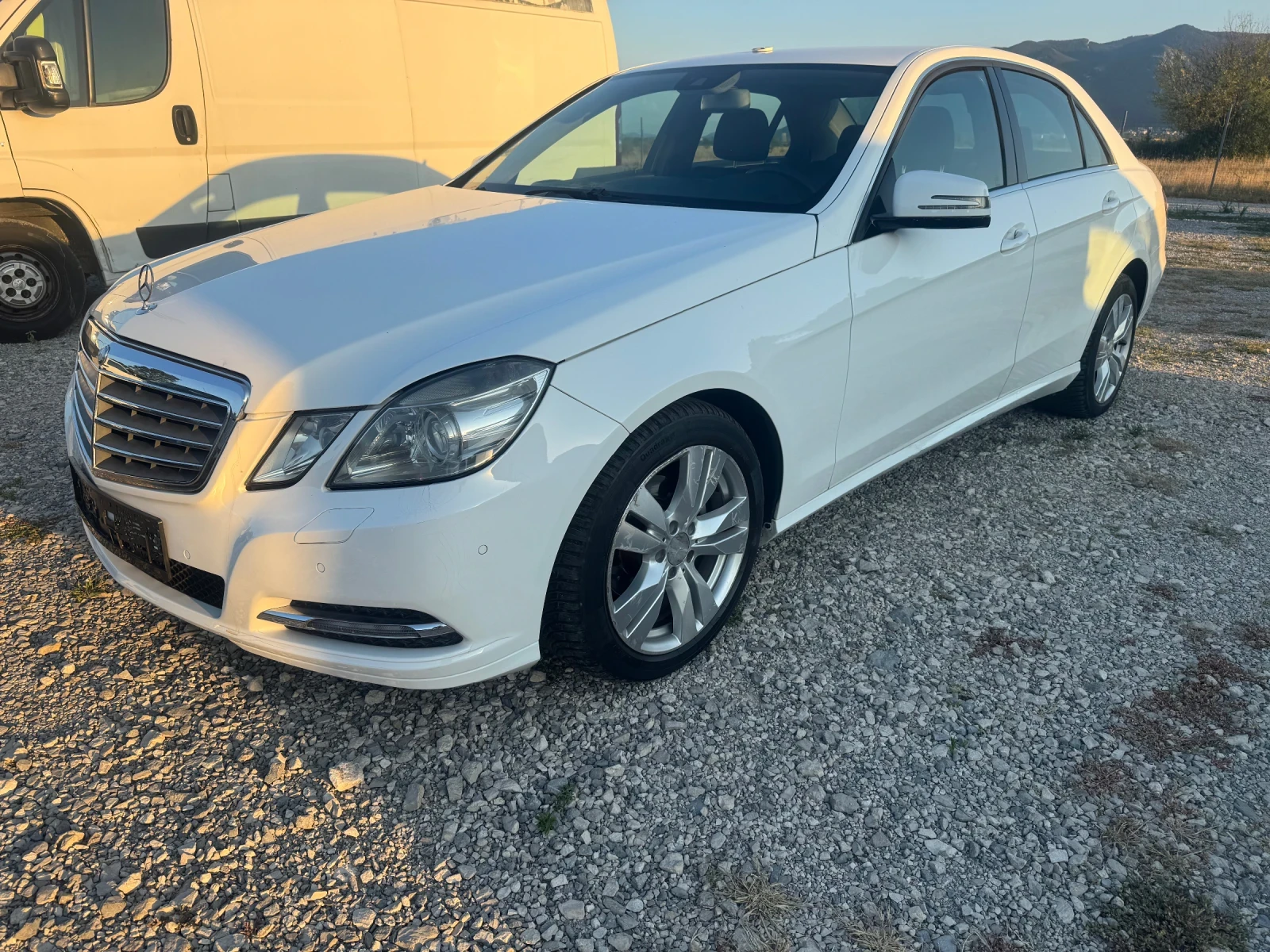 Mercedes-Benz E 200 Скъсана верига