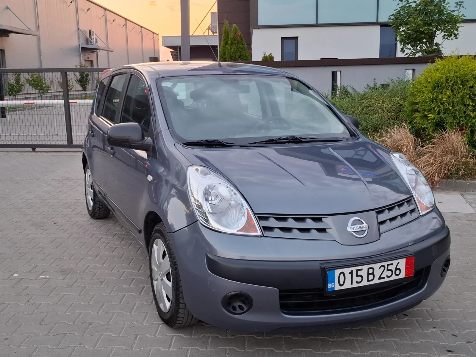Nissan Note 1.4i* (88кс)* * НОВ ВНОС* * , снимка 9 - Автомобили и джипове - 55565862