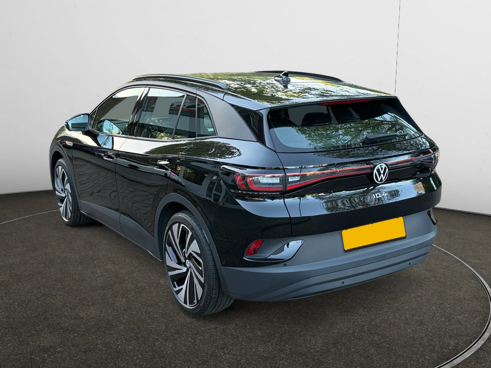 VW ID.4 77 kWh Pro, снимка 4 - Автомобили и джипове - 55587031