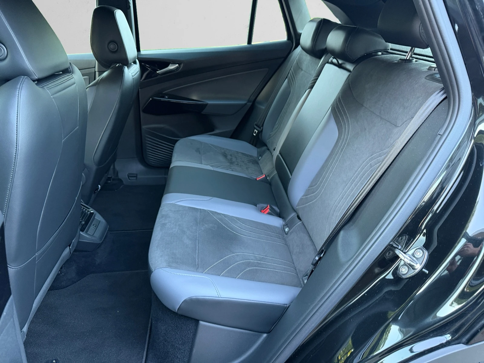 VW ID.4 77 kWh Pro, снимка 8 - Автомобили и джипове - 55587031