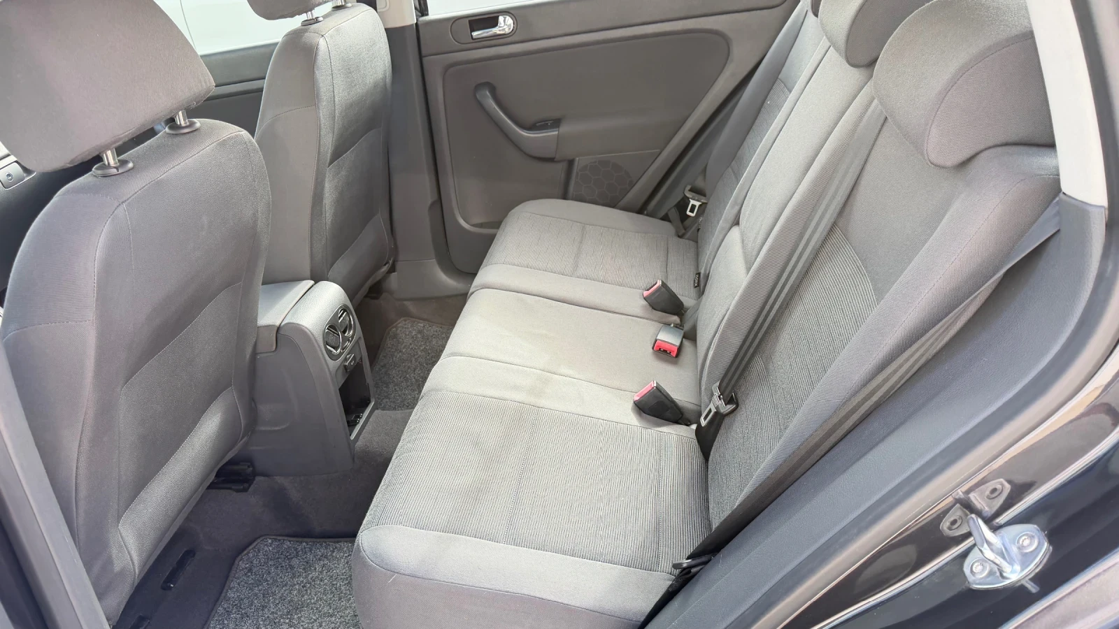 VW Golf Plus 1.9tdi 105k.c * Nova* UNIKAT* , снимка 8 - Автомобили и джипове - 56107076