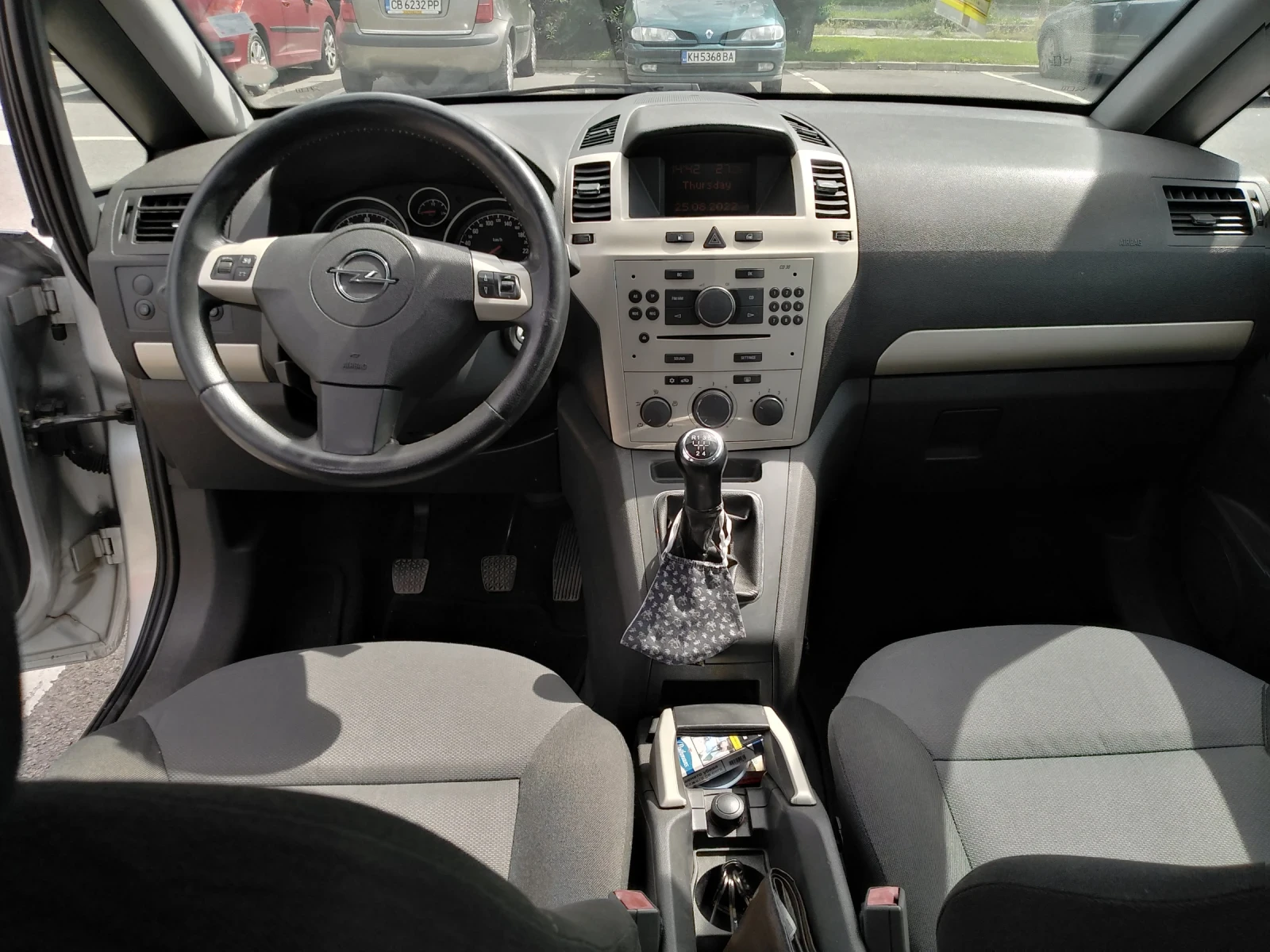 Opel Zafira, снимка 10 - Автомобили и джипове - 56518991