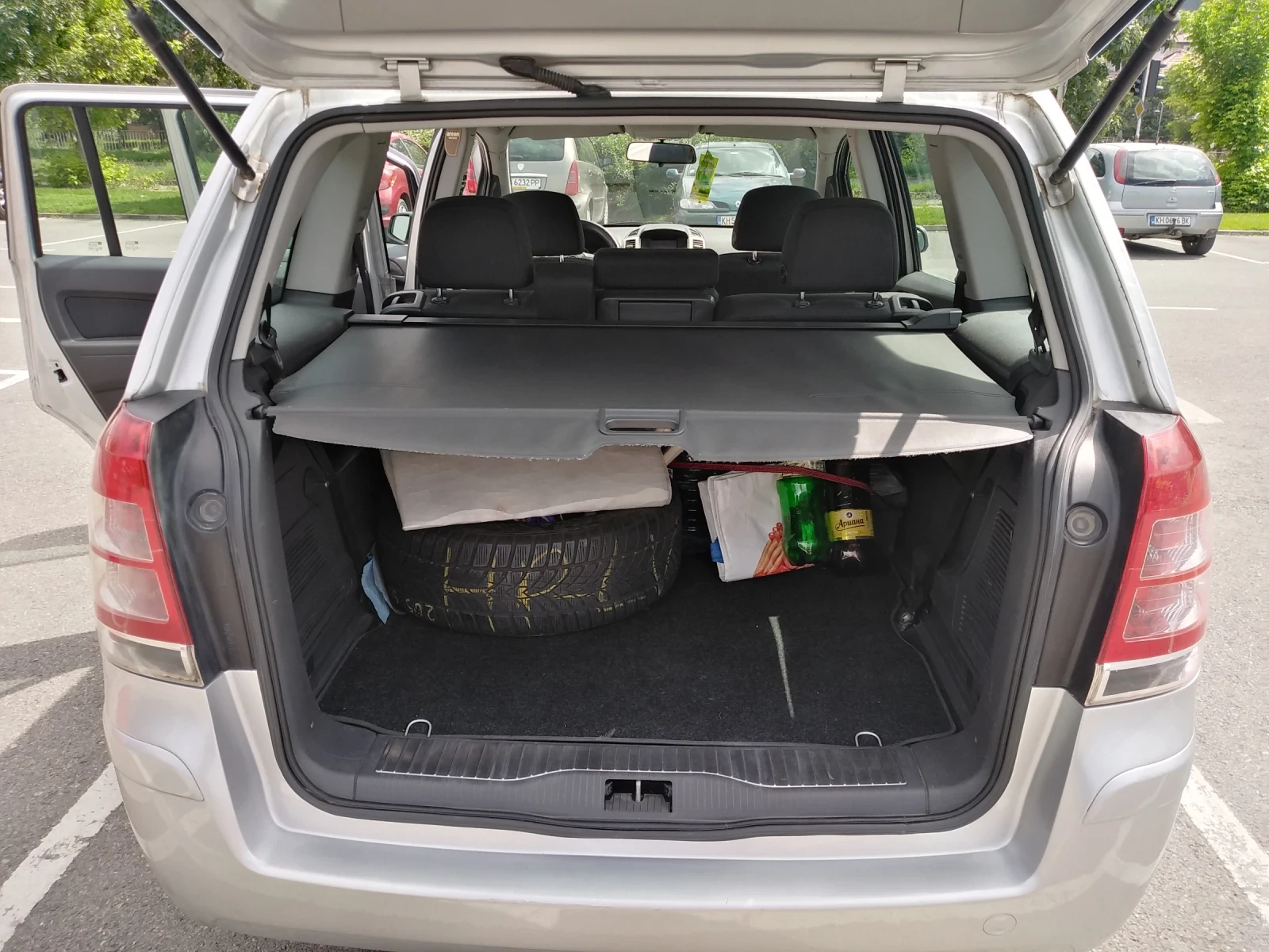 Opel Zafira, снимка 12 - Автомобили и джипове - 56518991