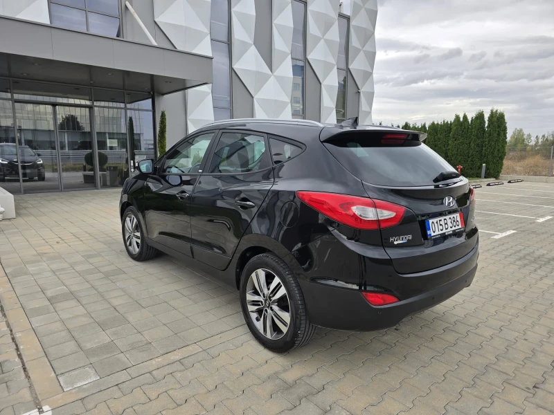 Hyundai IX35 2.0i 166к.с. FACELIFT/Автомат/Навигация/Перфектна, снимка 6 - Автомобили и джипове - 47472553