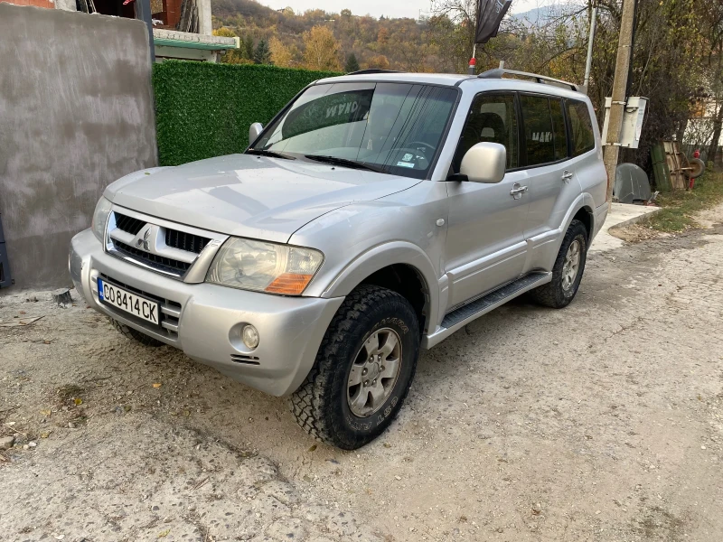 Mitsubishi Pajero, снимка 3 - Автомобили и джипове - 47767128