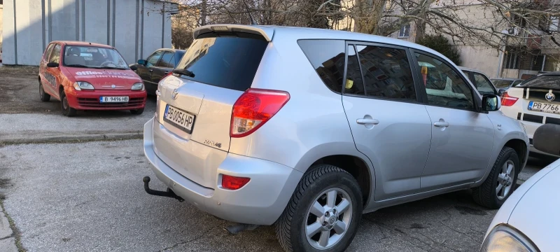 Toyota Rav4 D4D, снимка 7 - Автомобили и джипове - 49029226