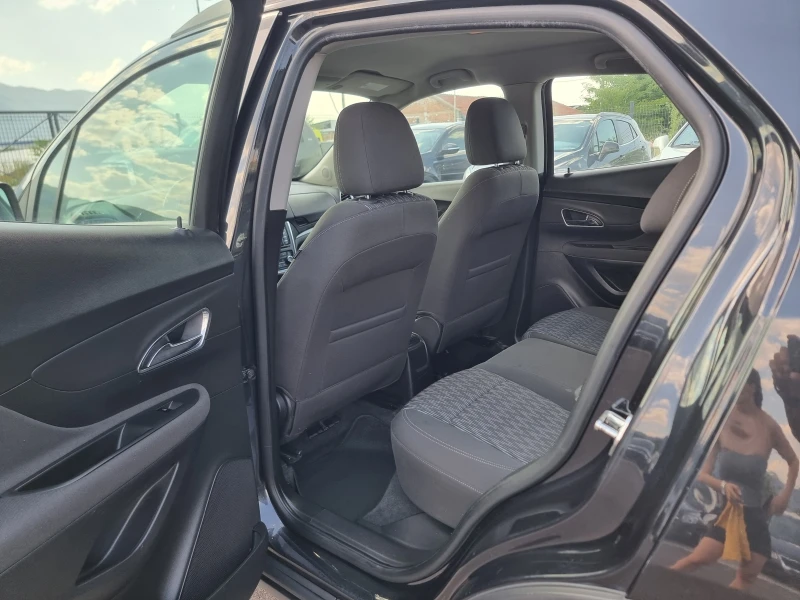 Opel Mokka 1.7CDTI 4X4, снимка 11 - Автомобили и джипове - 51114141