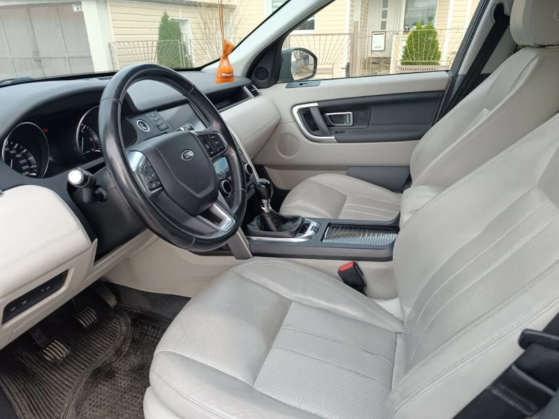 Land Rover Discovery Sport 2.0, снимка 10 - Автомобили и джипове - 52615343