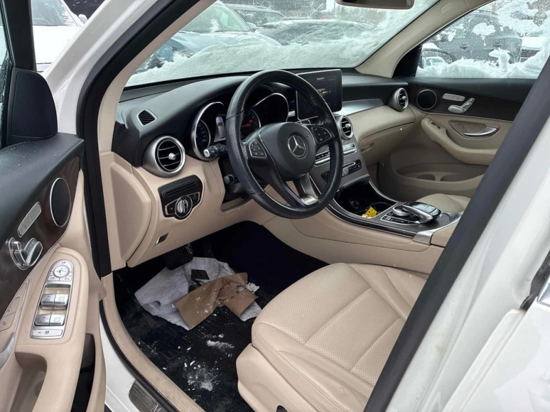 Mercedes-Benz GLC * 300 * CARFAX * ЦЕНА ДО БГ, снимка 6 - Автомобили и джипове - 53306000